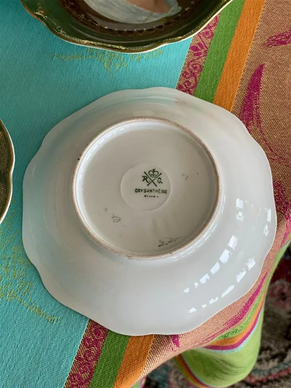 Antique Green bowl with Lady and 4 small bowls, Chrysanthemum Pattern