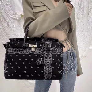 Bandana design padlock New York tote Handbag