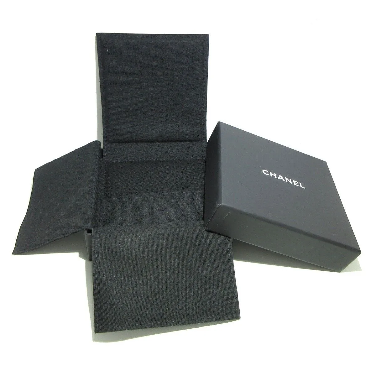 Chanel Coco / Camellia Gold Black