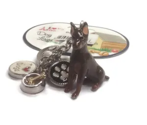 Doberman dog breed 3D keyring
