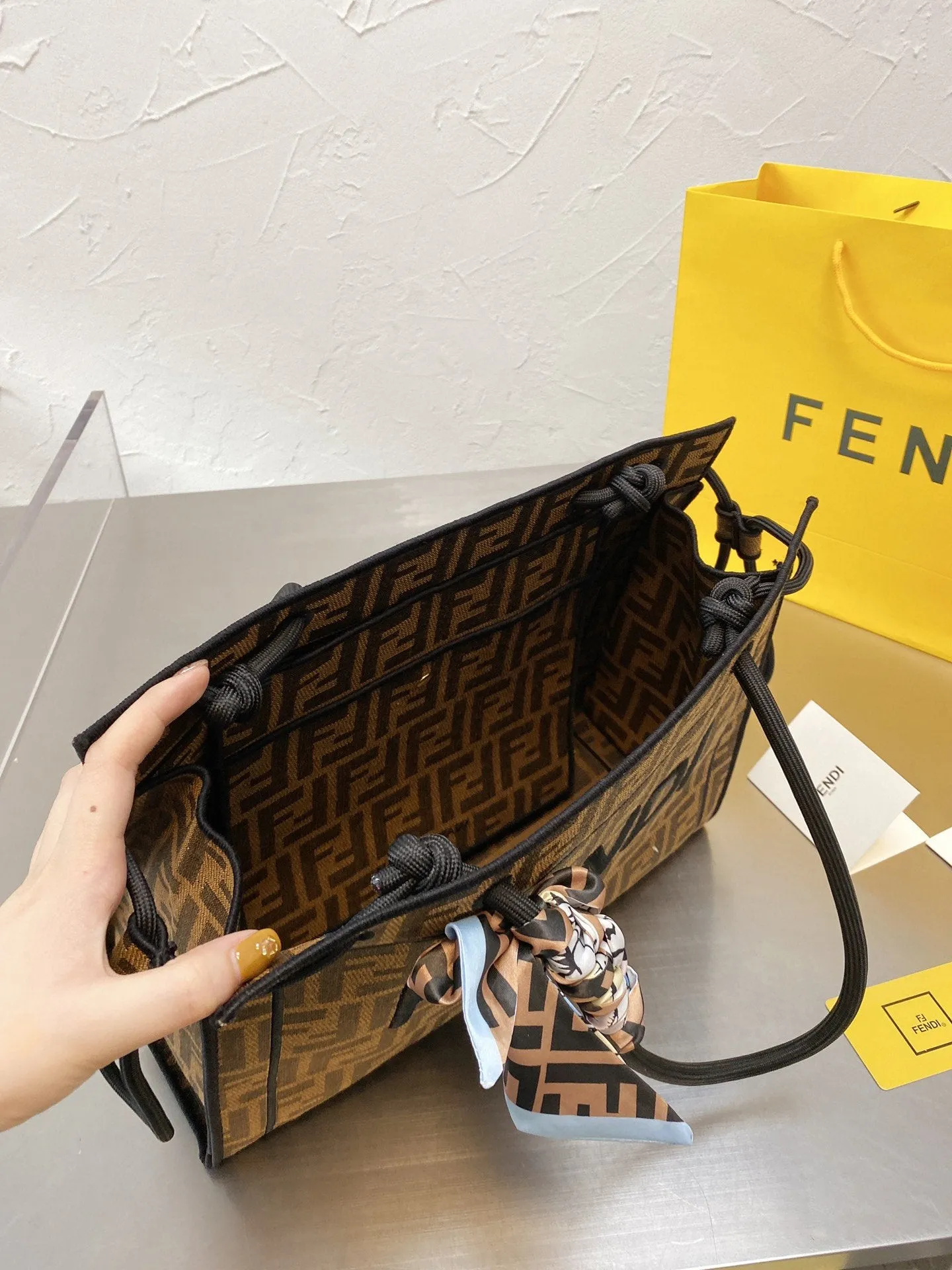 EN   Designer bags by Fendi 227
