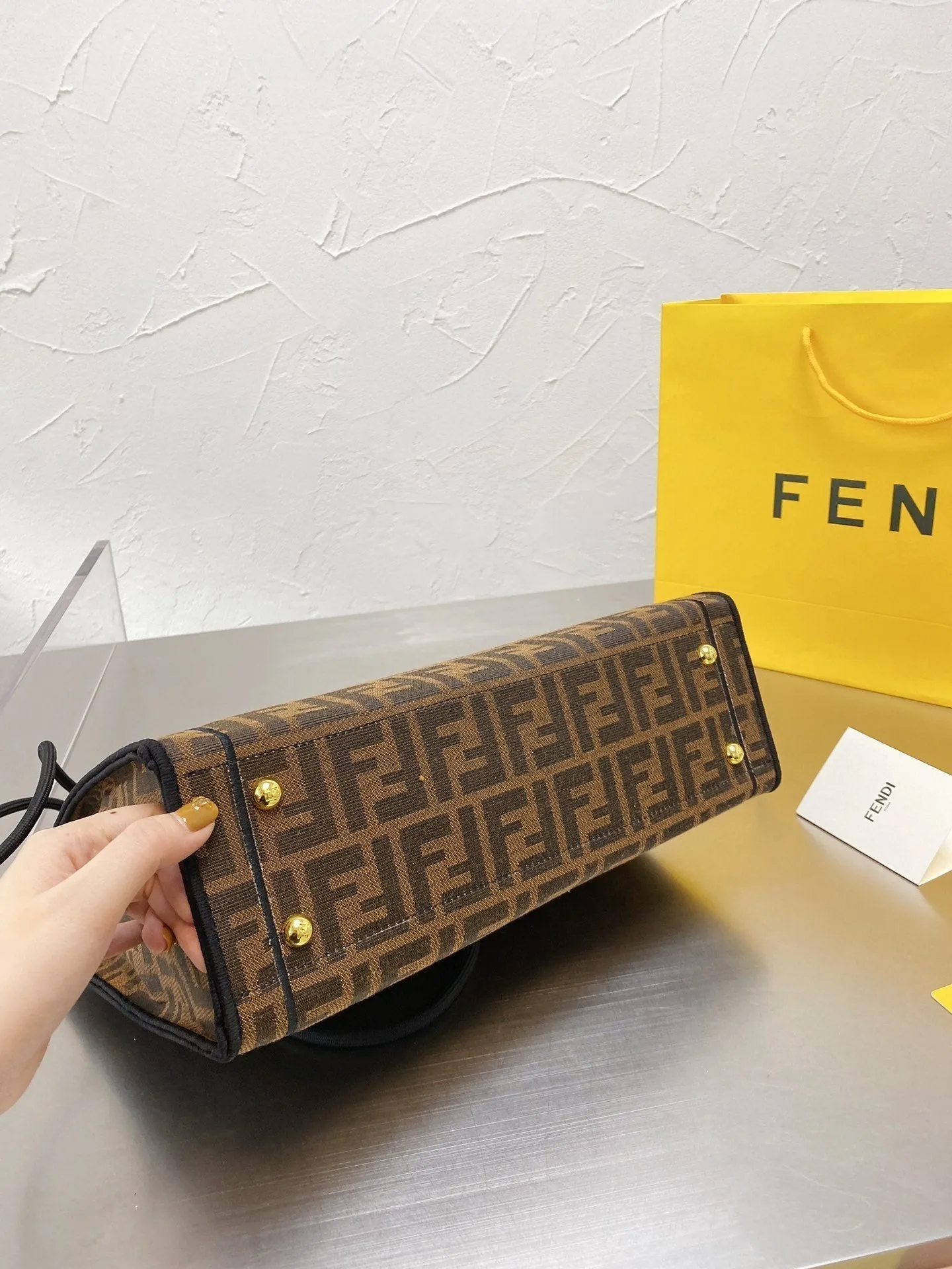 EN   Designer bags by Fendi 227