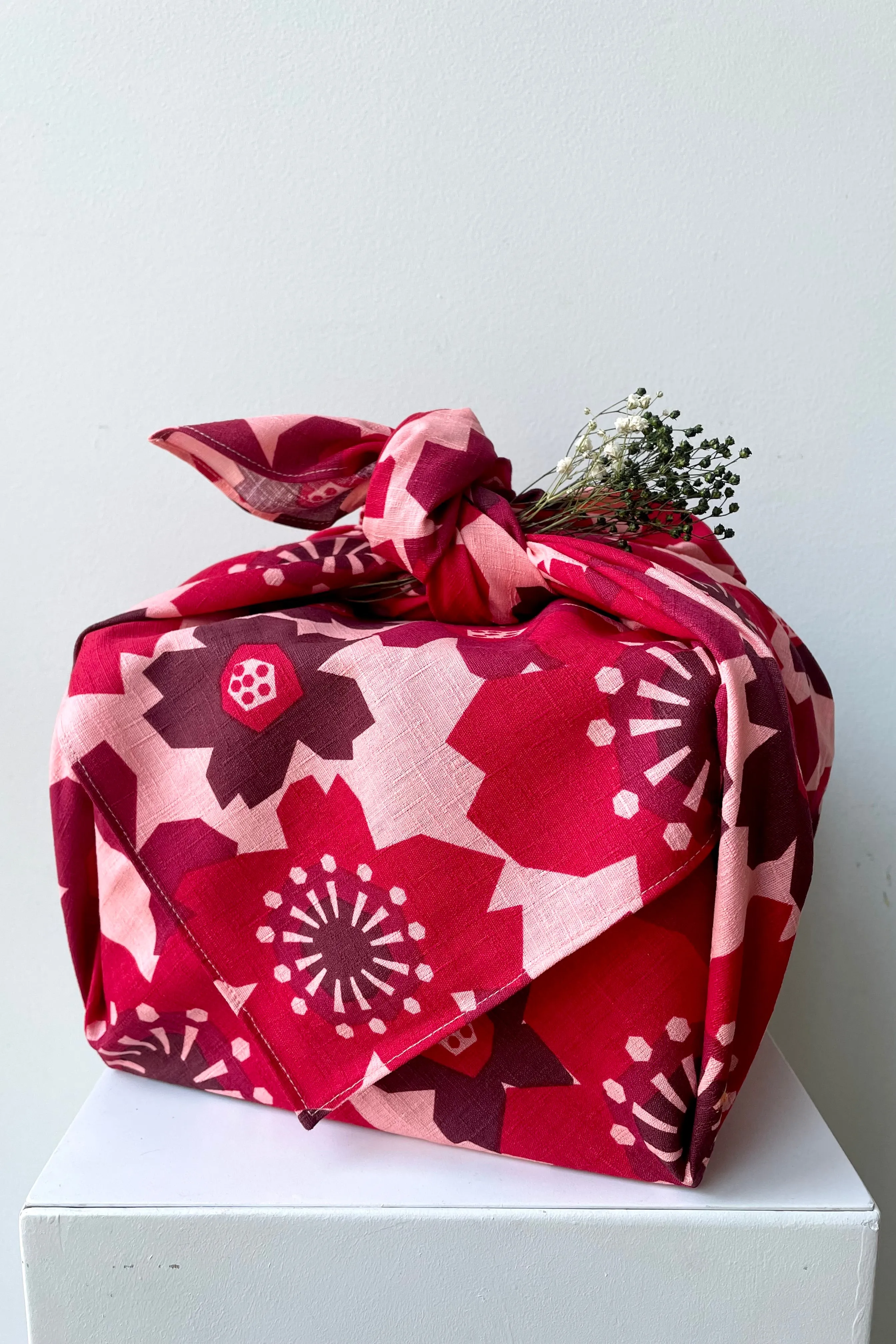Furoshiki Pattern Flowers Red 42" Square