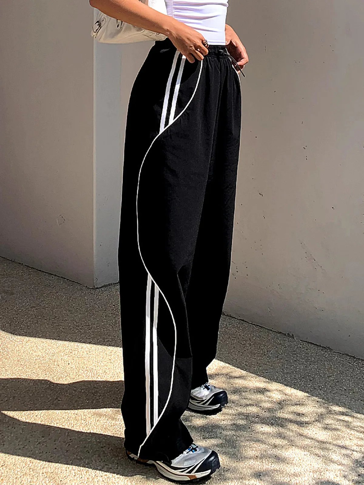 Leisure Series Graceful Cargo Pants