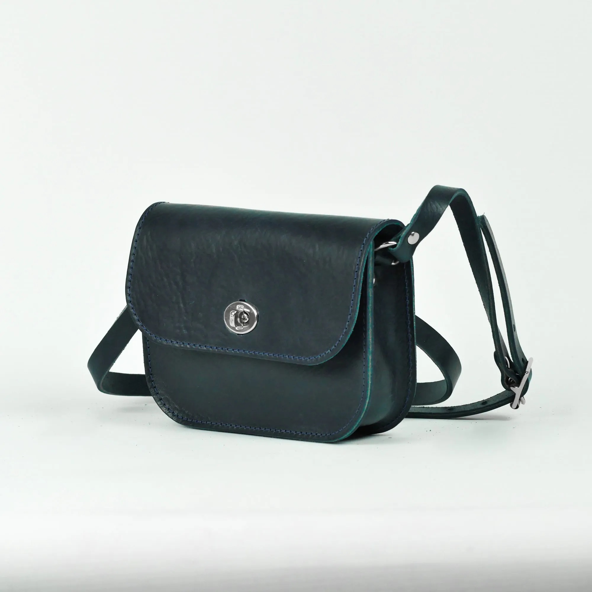 Missouri Navy Leather Shoulder Bag