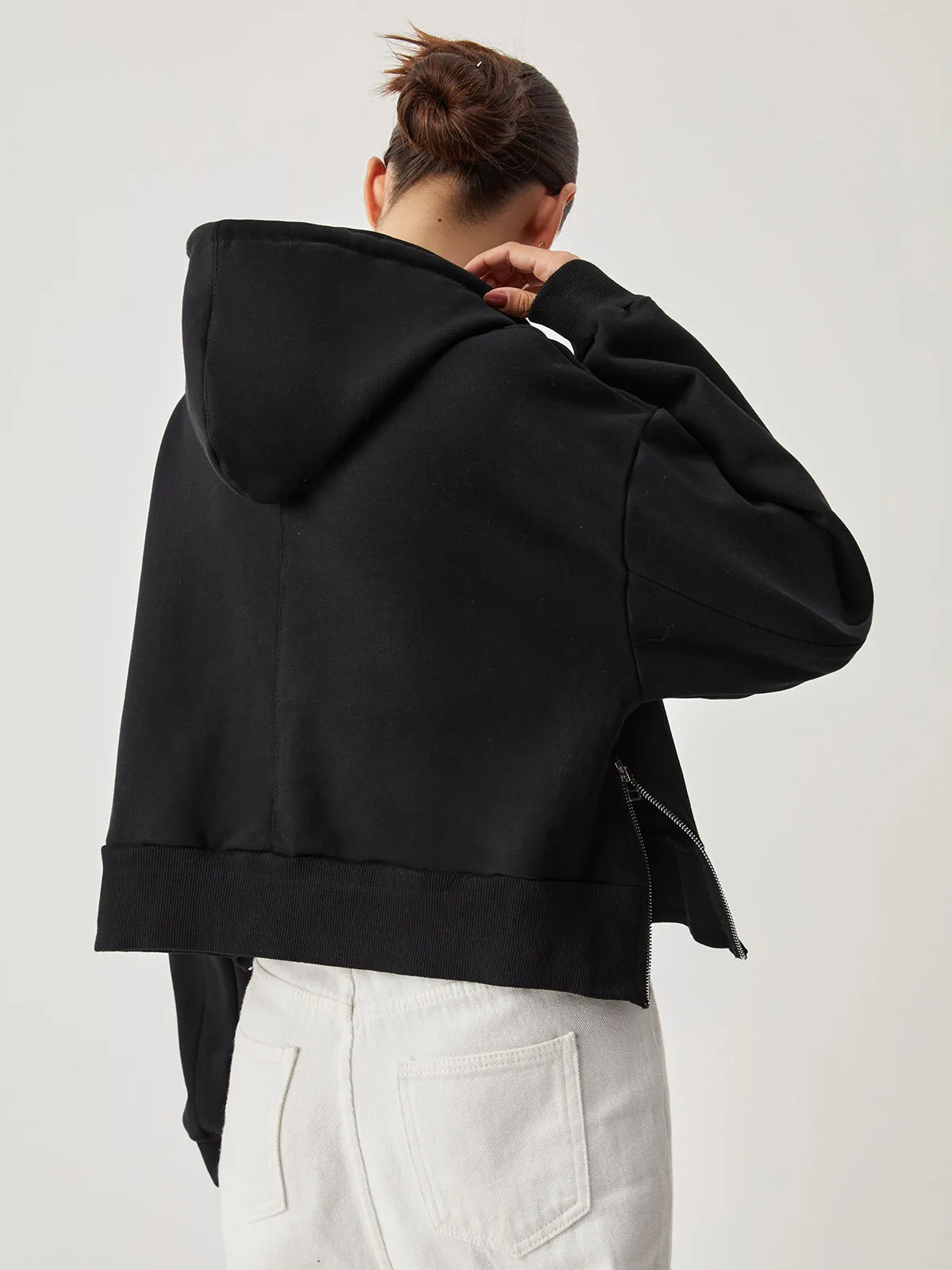 Pocket Side Graceful Zip Detail Hoodie