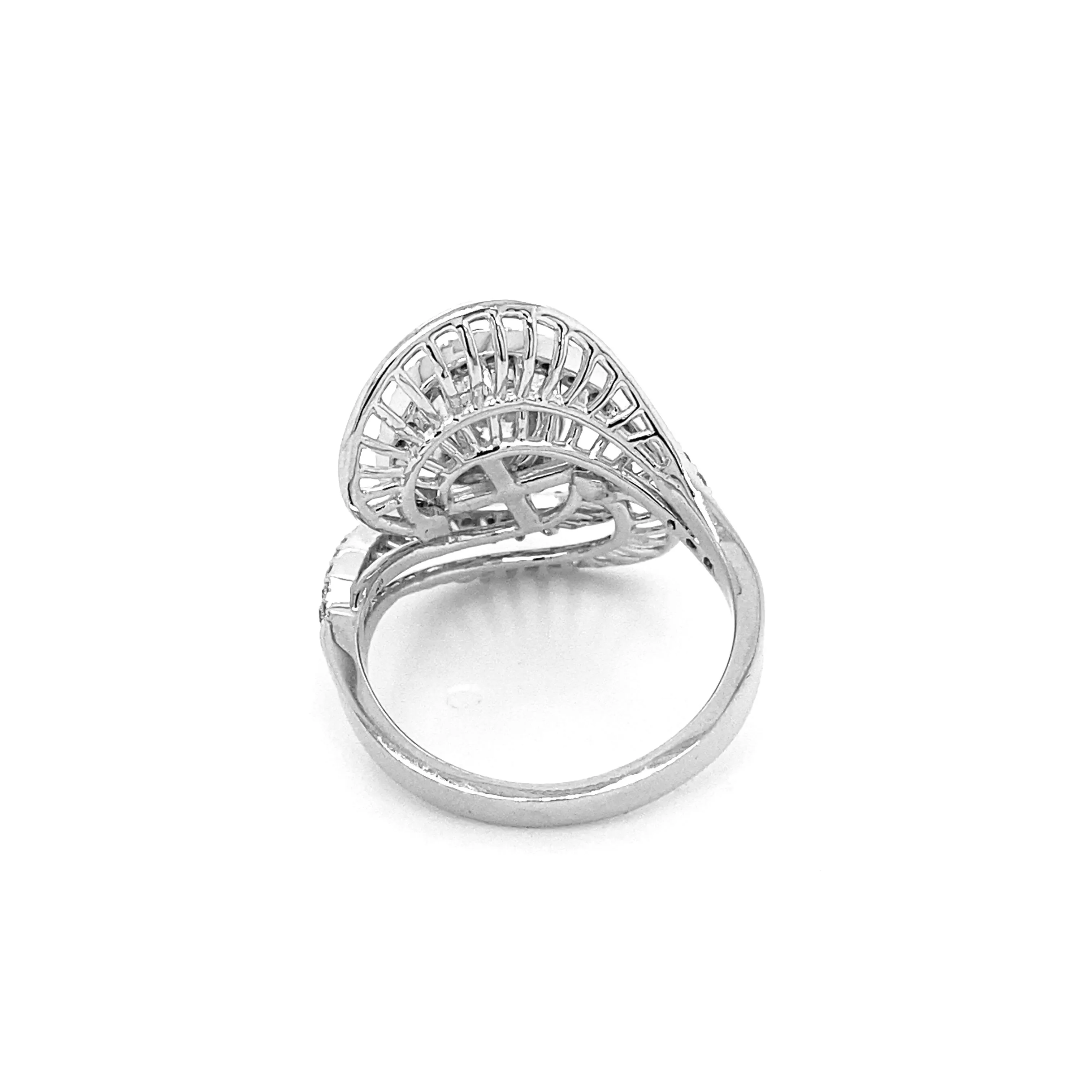 Spiral Round Diamond Ring R013N
