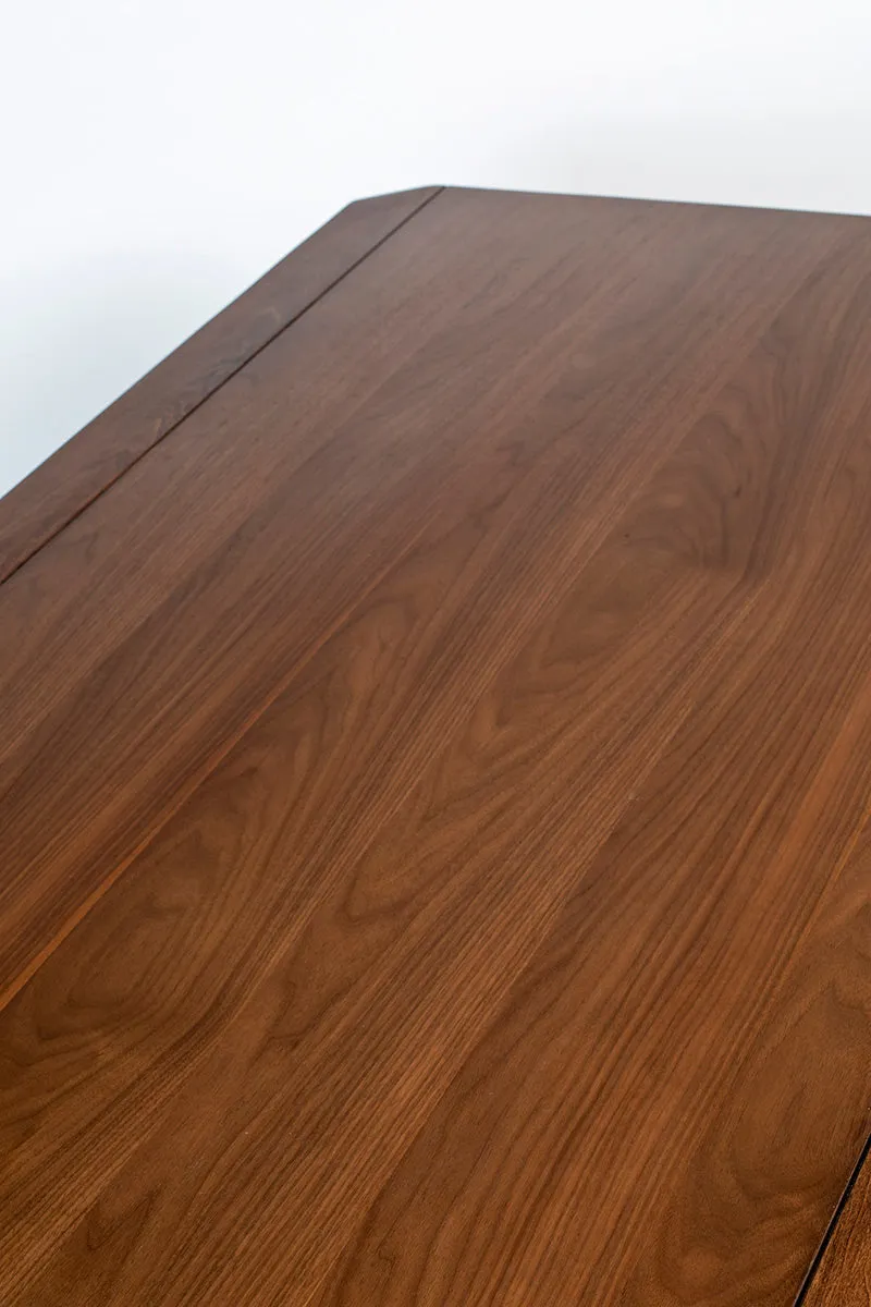 Storm Table