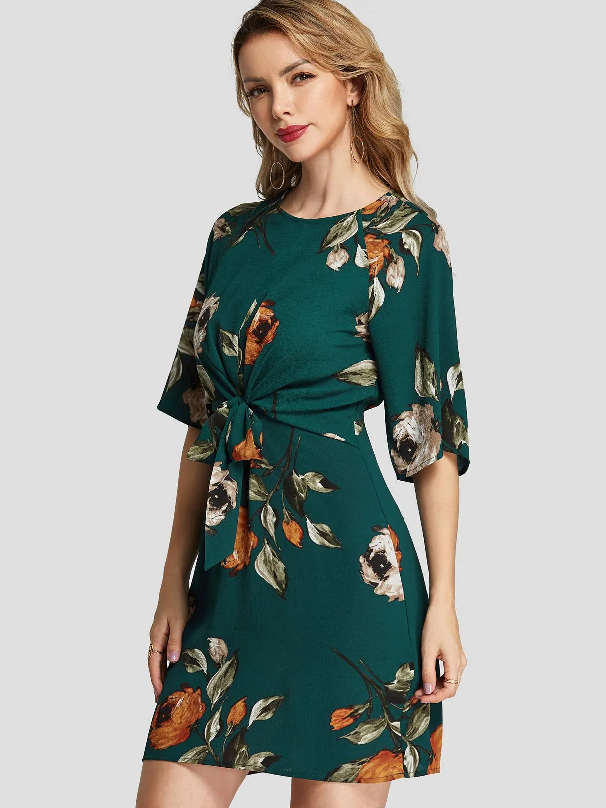 Wholesale Green Round Neck Half Sleeve Floral Print Self-Tie Mini Dresses