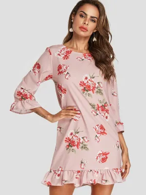 Wholesale Pink Round Neck 3/4 Sleeve Length Floral Print Flounced Hem Mini Dress